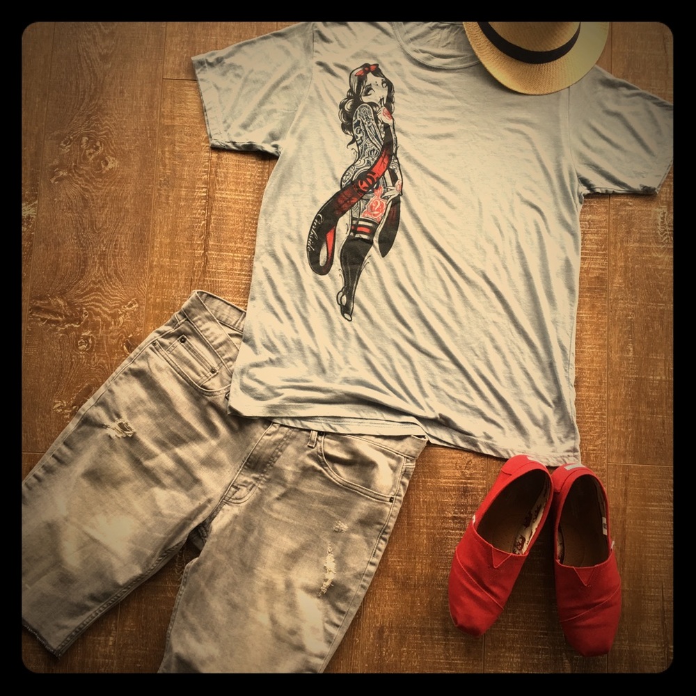 Graphic tee, tattoo inspired art